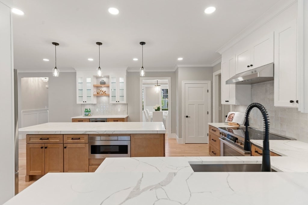 SIX Lane Avenue, Bedford, MA, SIX Lane Avenue, Bedford, MA Photo #9