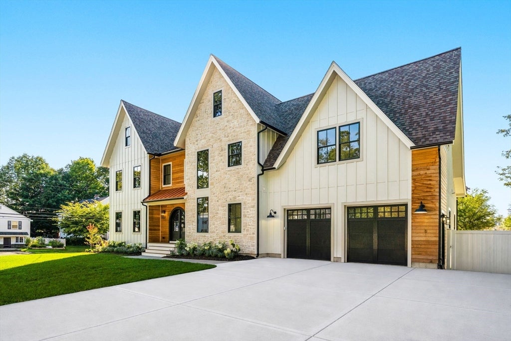 Photo of 33 Harbor View Park, Milton, MA