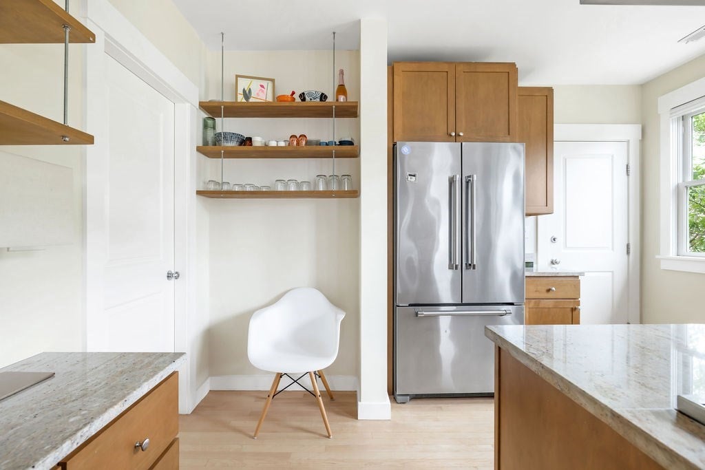 56 Gorham ST #3, Somerville, MA Photo #4