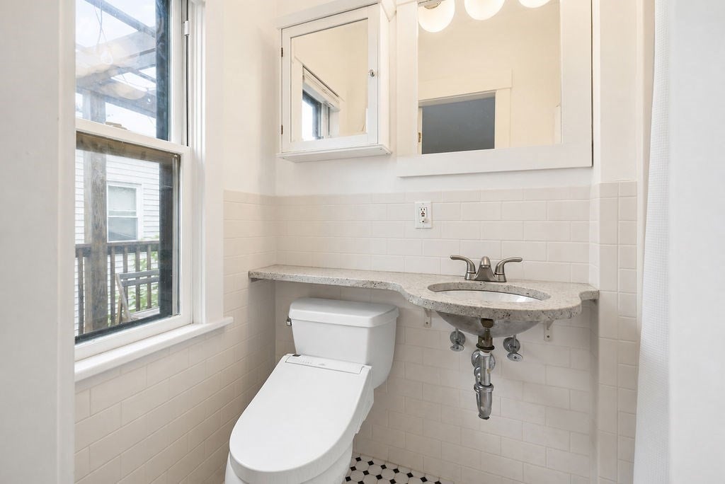 56 Gorham ST #3, Somerville, MA Photo #23
