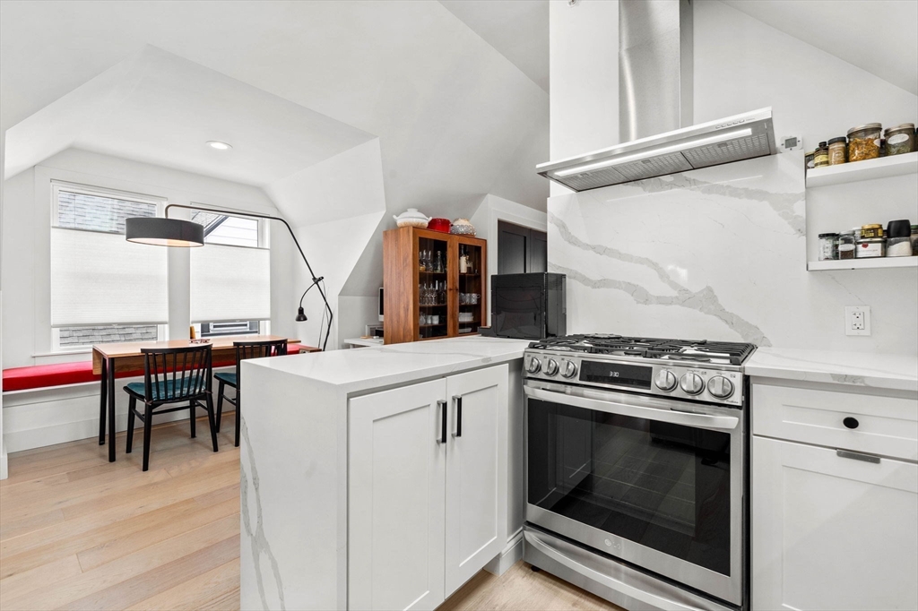 14 Edward St 3