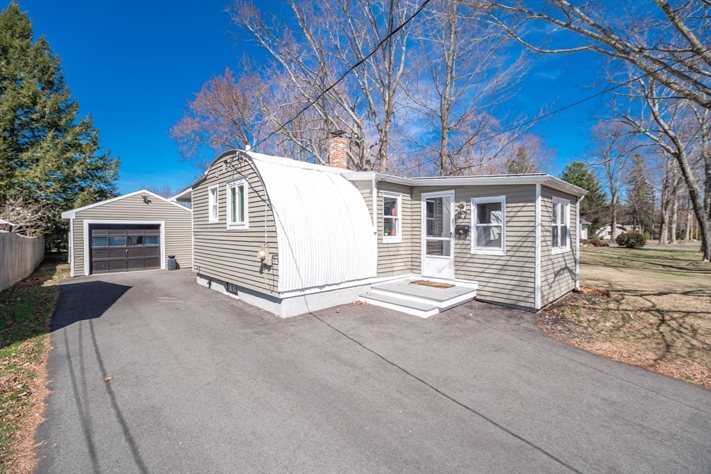 27 Bryan Avenue