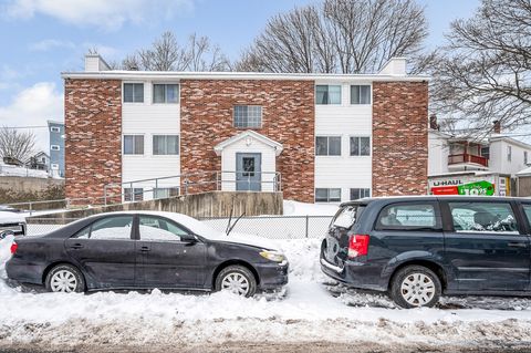 5 Lenox St 4 Lowell MA 01852