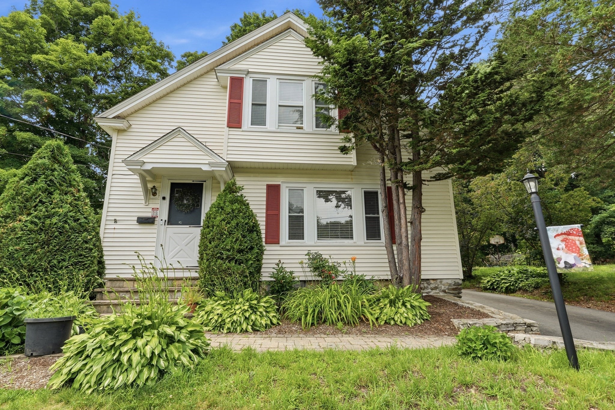 31 Wildrose Ave, Worcester, MA, 31 Wildrose Ave, Worcester, MA Photo #2