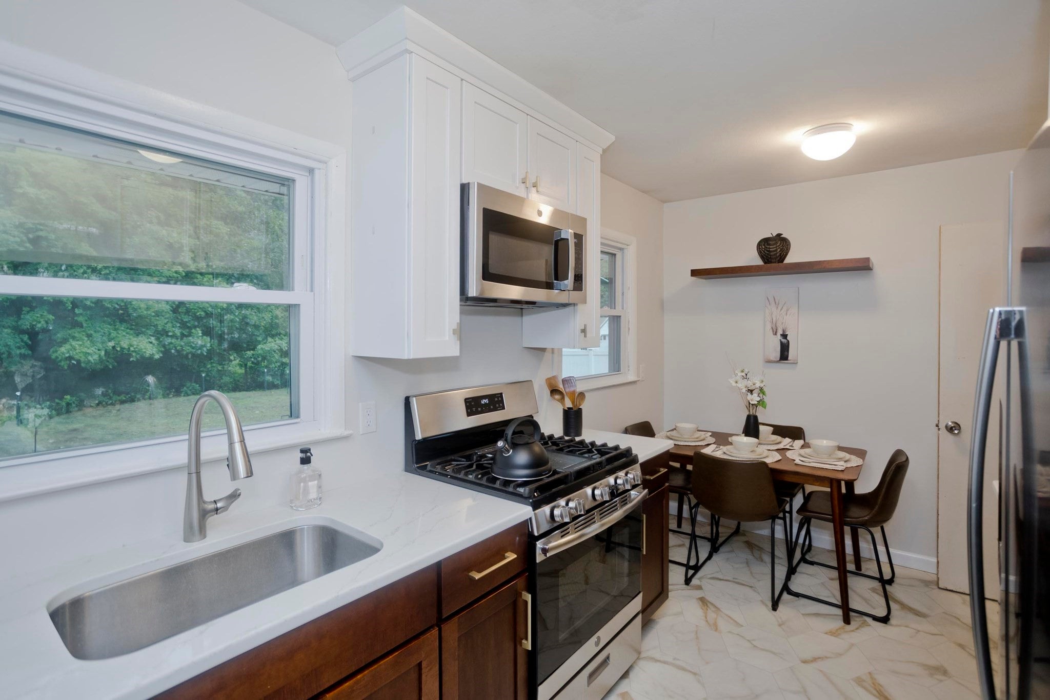 27 E Green St, Easthampton, MA, 27 E Green St, Easthampton, MA Photo #11