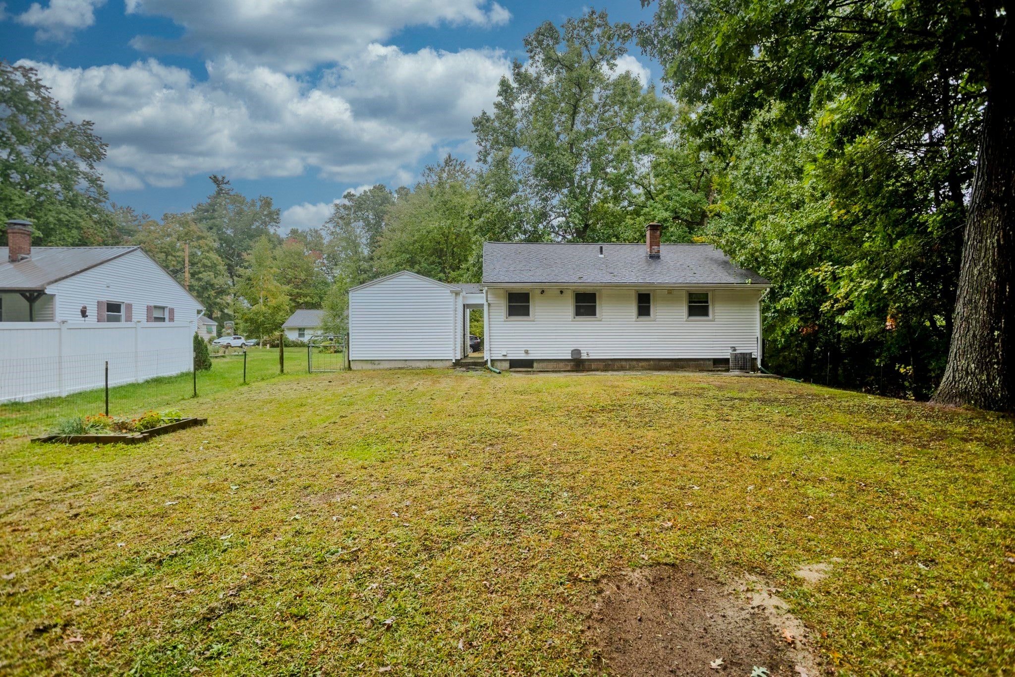 27 E Green St, Easthampton, MA, 27 E Green St, Easthampton, MA Photo #30