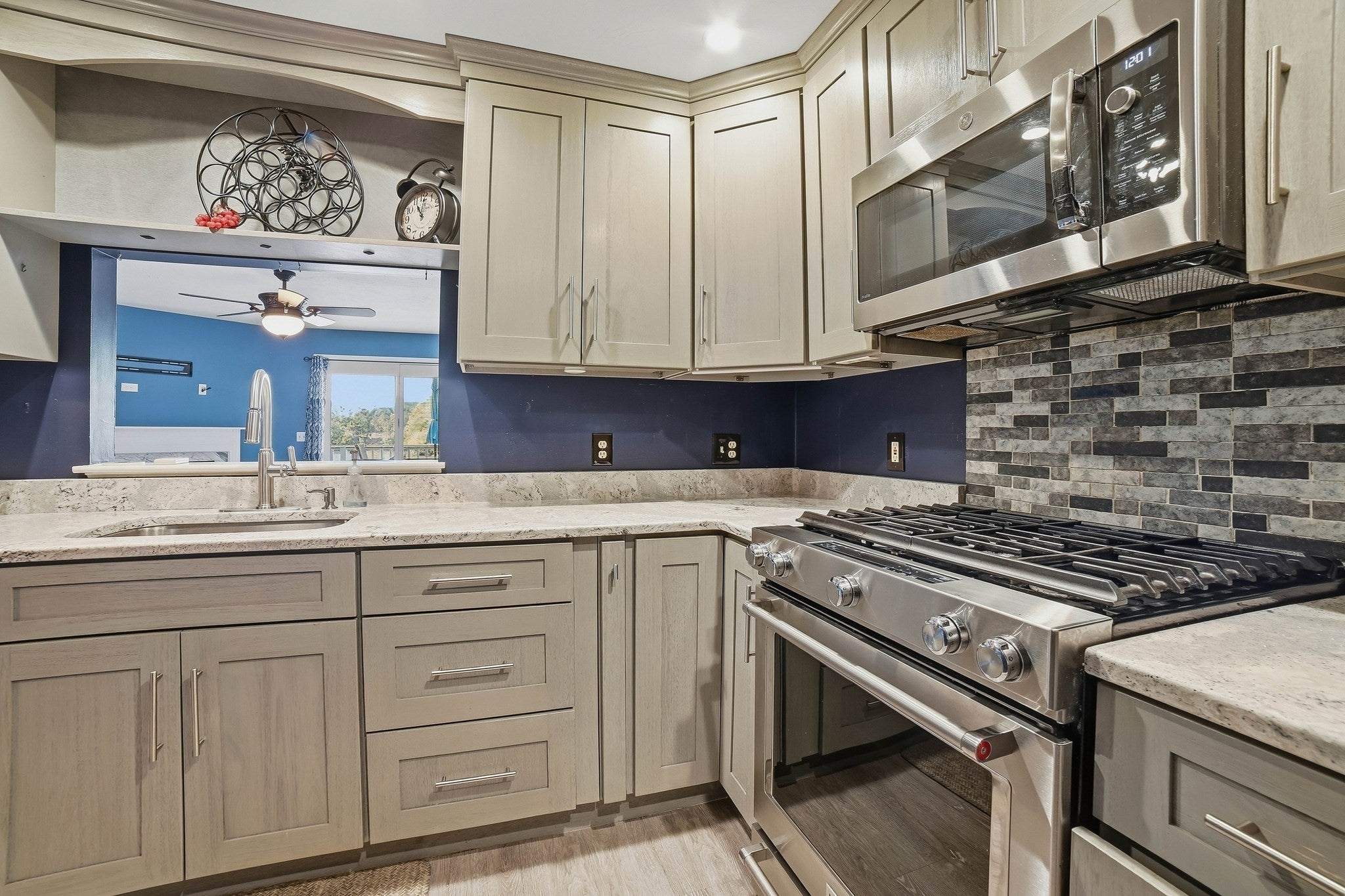 190 S Quinsigamond Ave #107, Shrewsbury, MA, 190 S Quinsigamond Ave #107, Shrewsbury, MA Photo #7