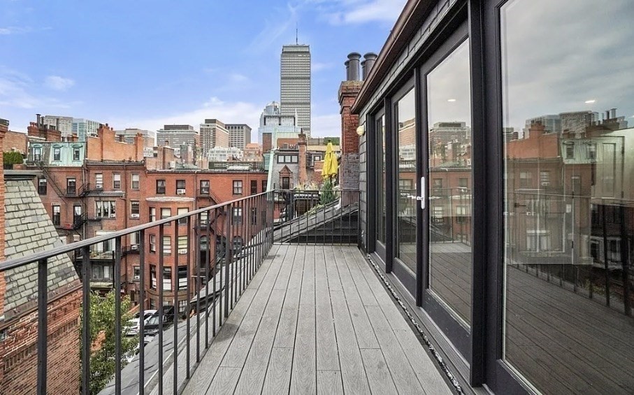 Click for 11 Gloucester ST #PH, Boston, MA slideshow