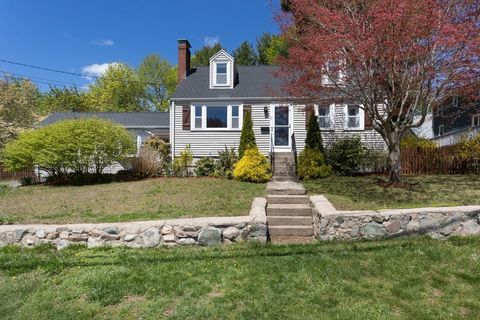 Photo of 15 Mayflower Road, Norwood, MA 02062 (MLS # 73512367)