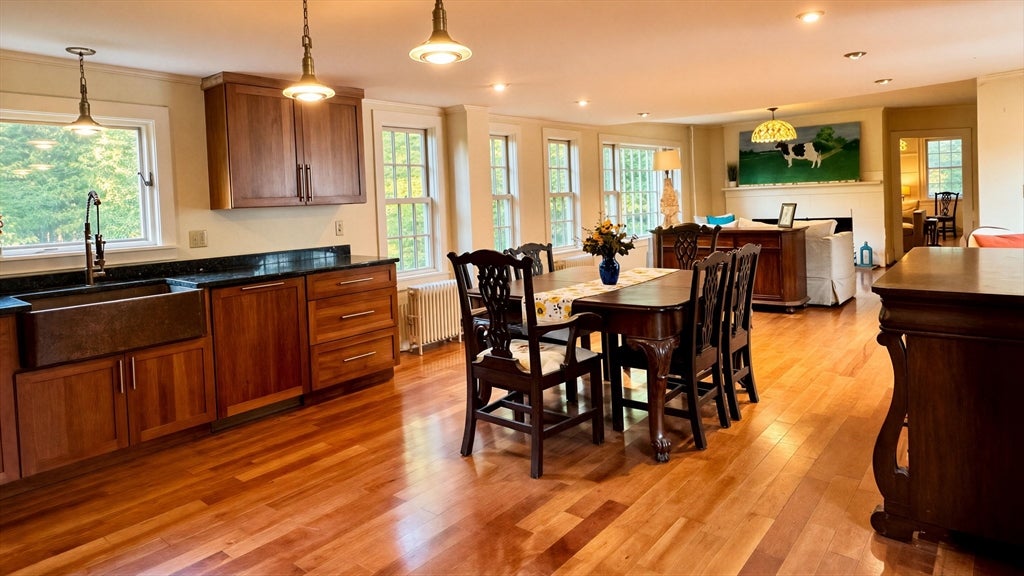 238 Briar Hill Rd