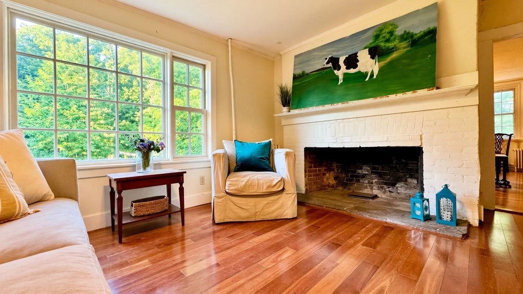 238 Briar Hill Rd