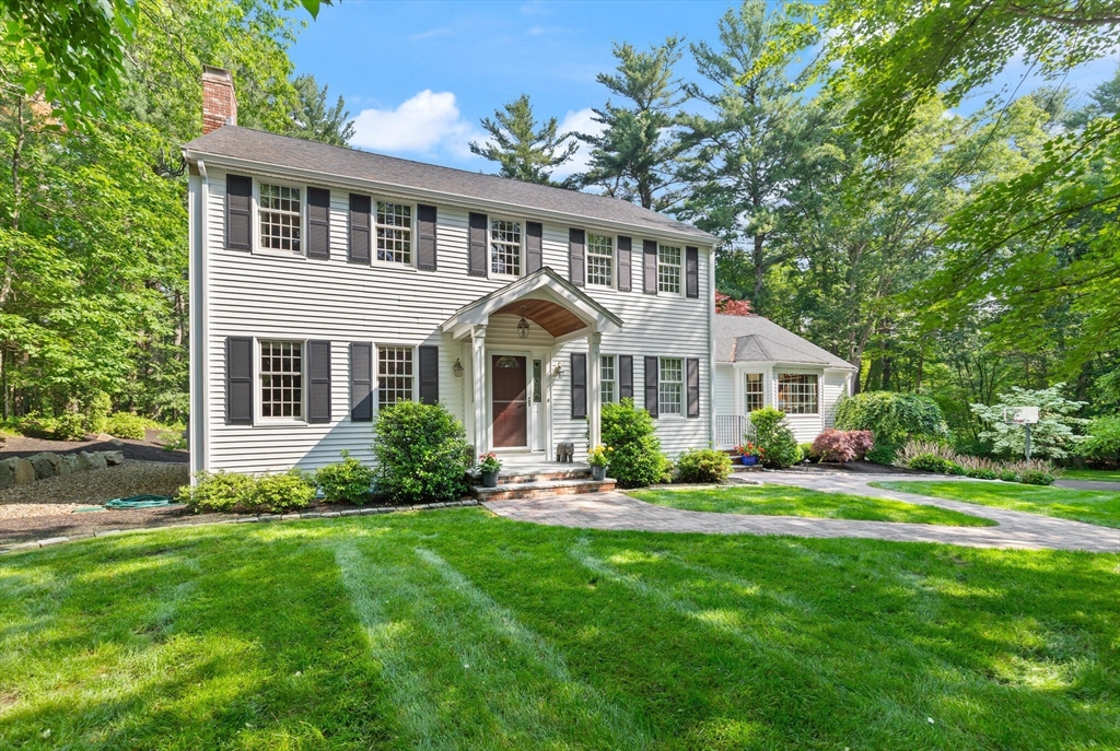 8 Glen Dr