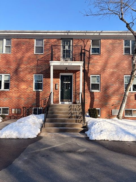Photo of 262 Regency Park Dr #262, Agawam, MA 01001 (MLS # 73484144)