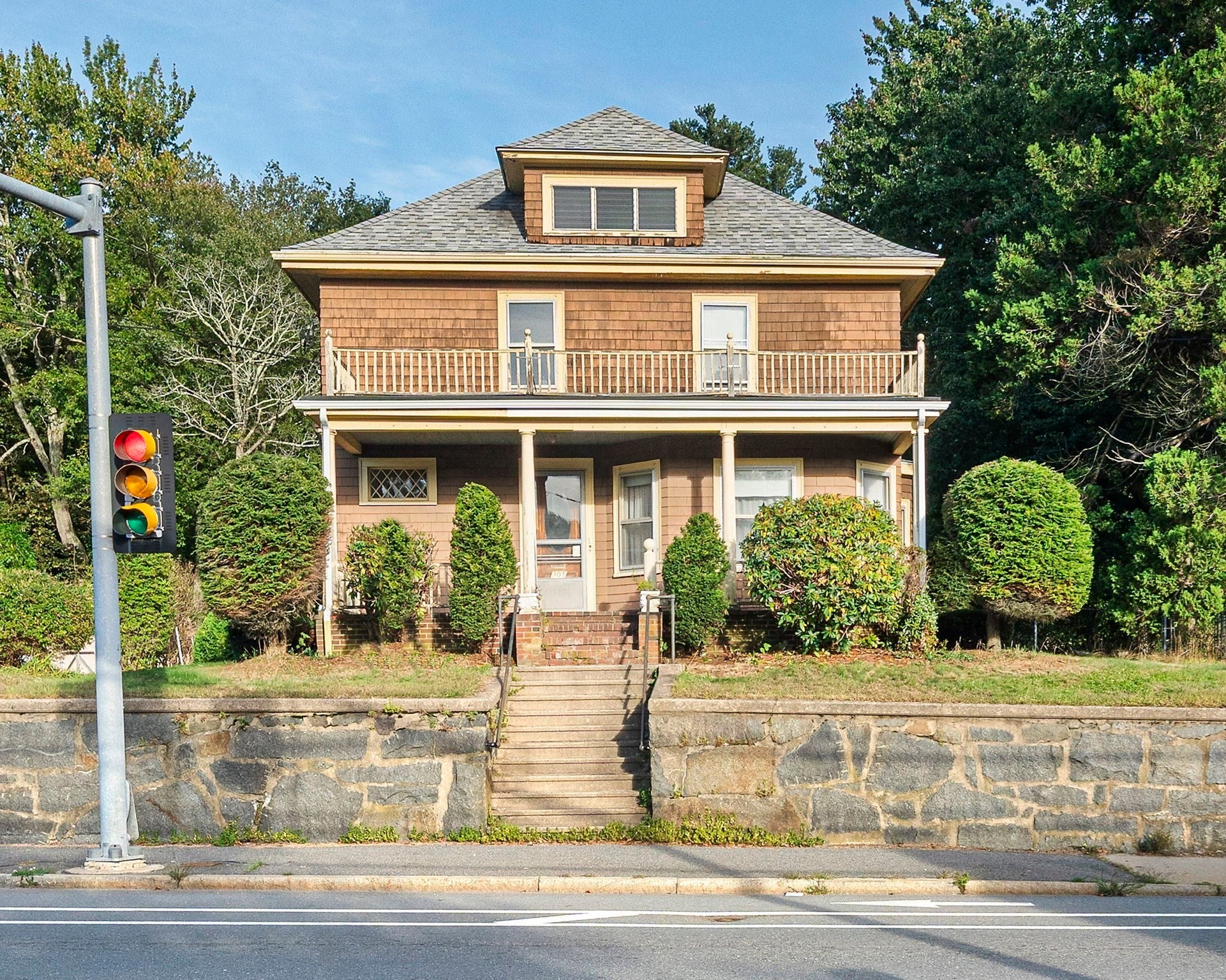 305 South Franklin St, Holbrook, MA Photo #2