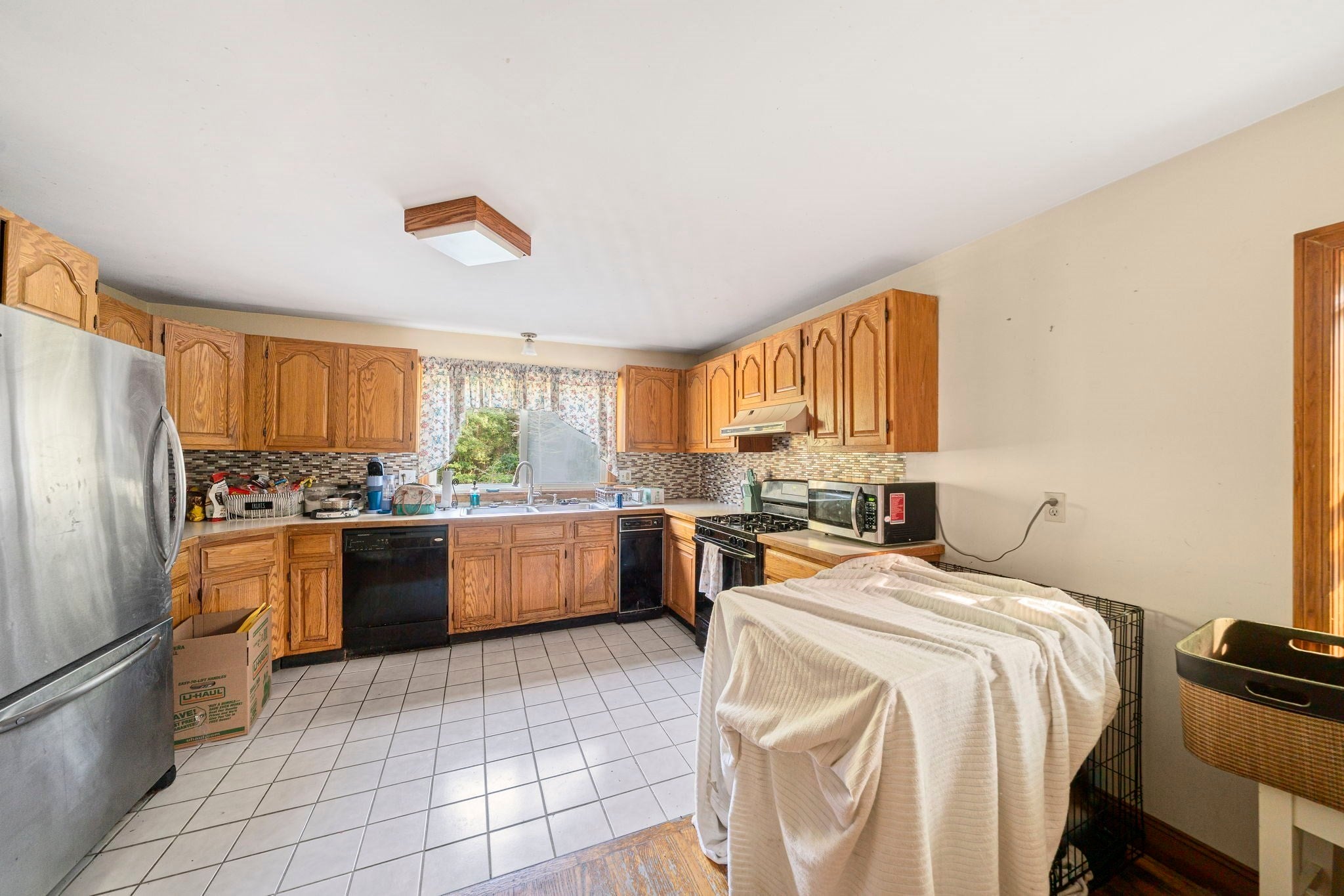 305 South Franklin St, Holbrook, MA Photo #20