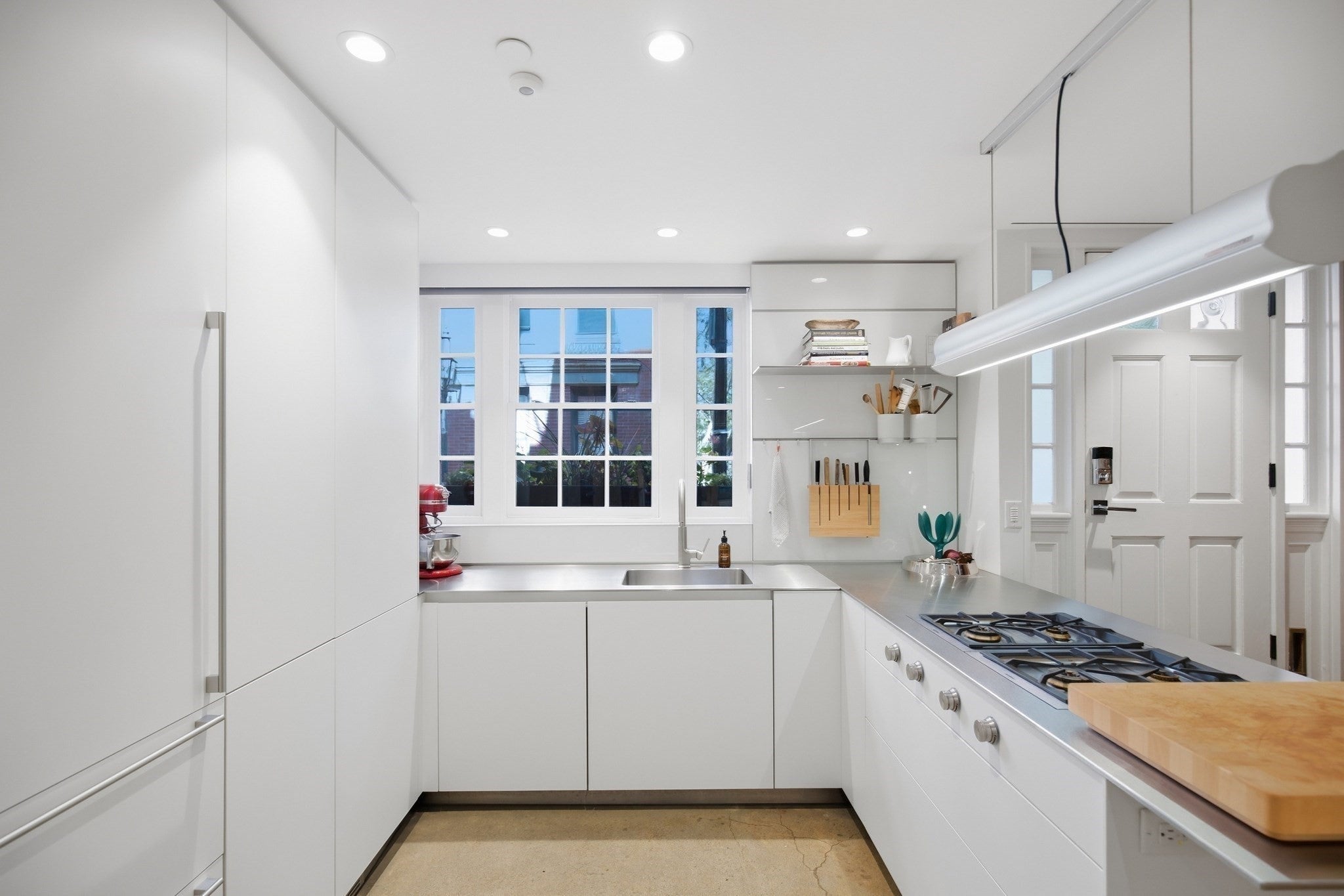 70 Myrtle St
