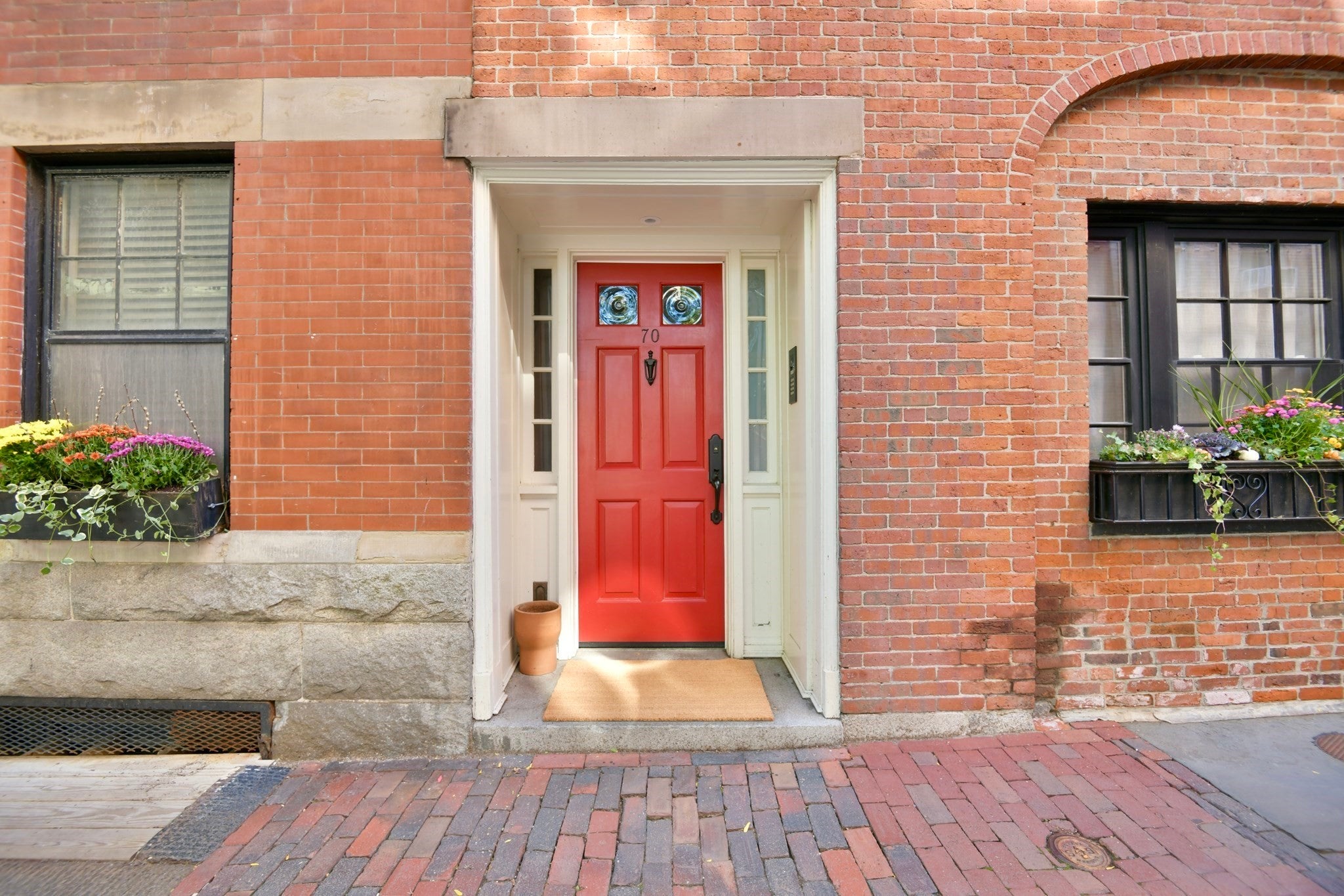 70 Myrtle St