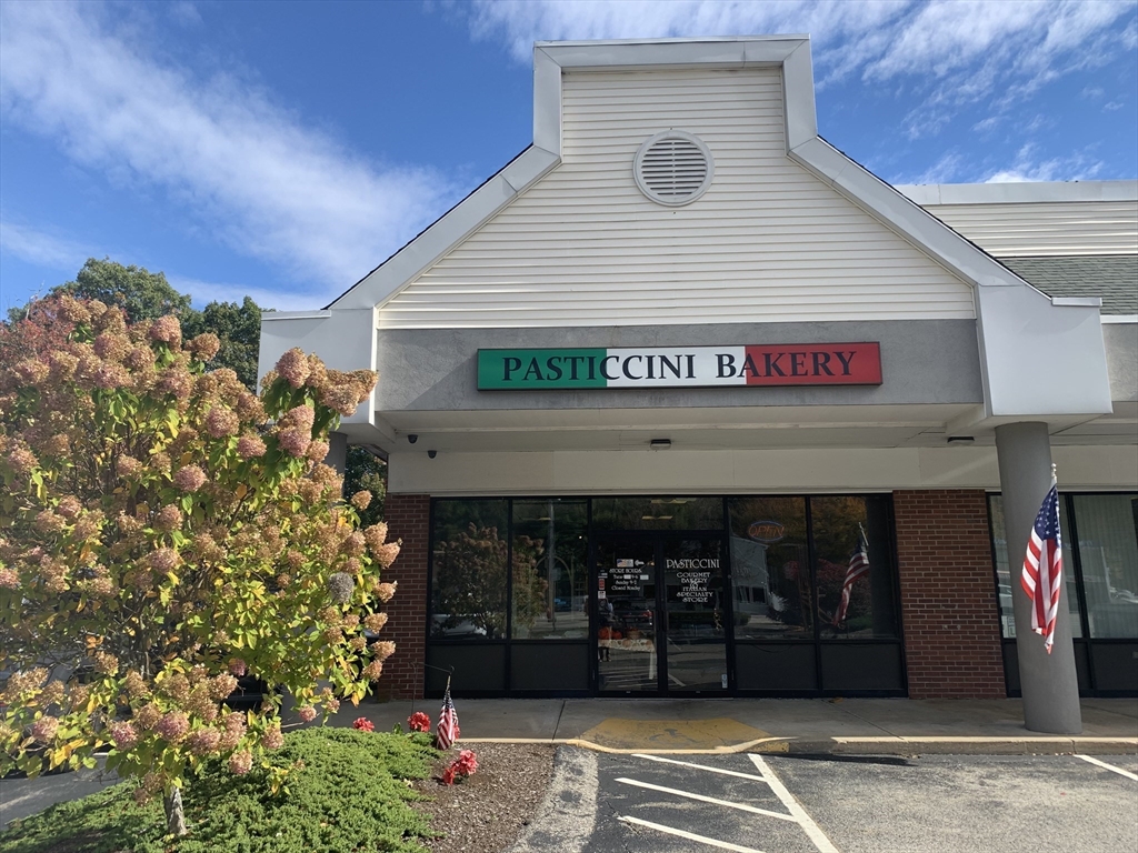 1600 Main Street 1A