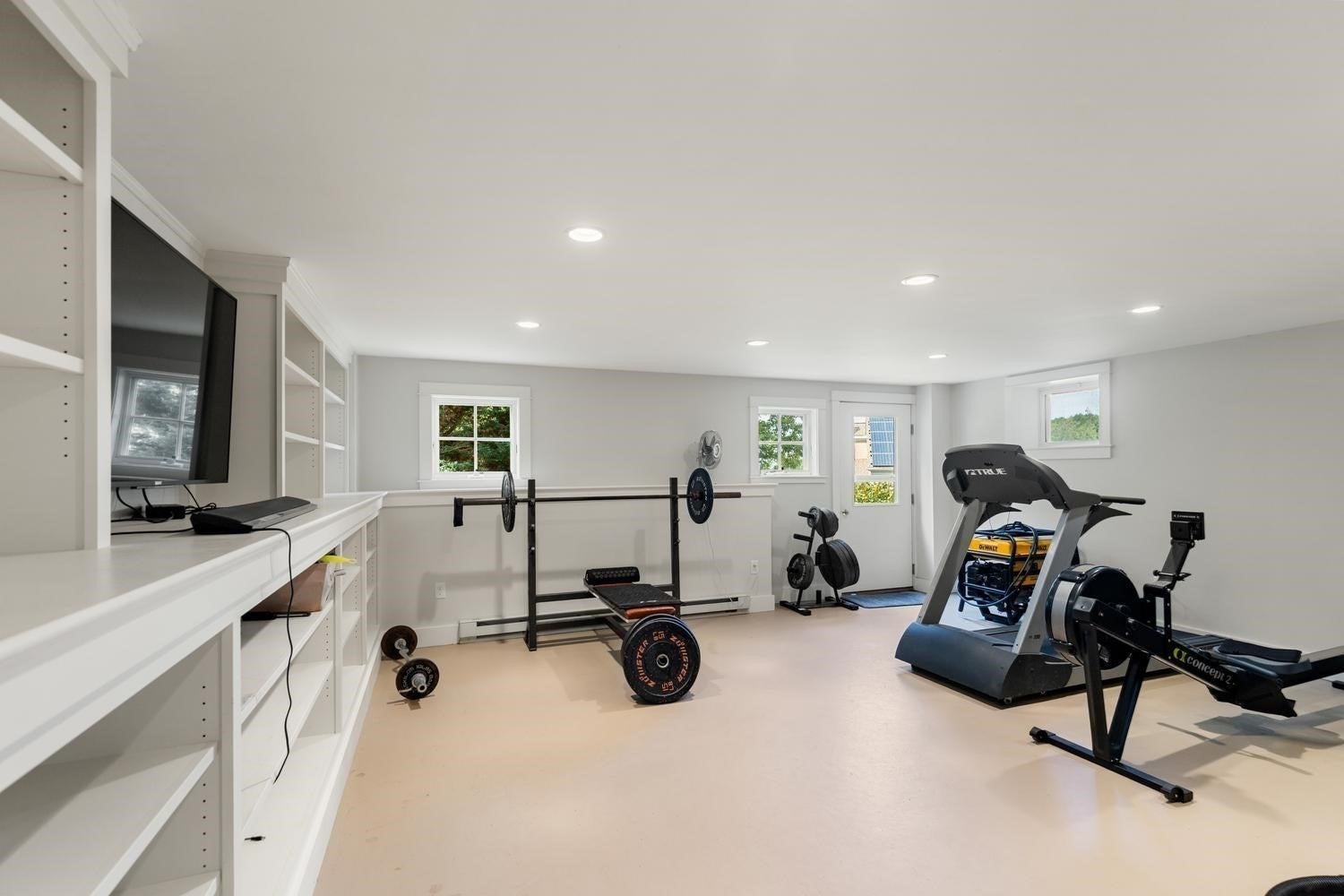 18 Holly St, Gloucester, MA, 18 Holly St, Gloucester, MA Photo #21