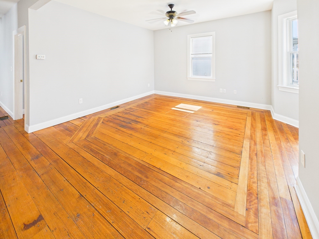 1040 Hyde Park Ave 1