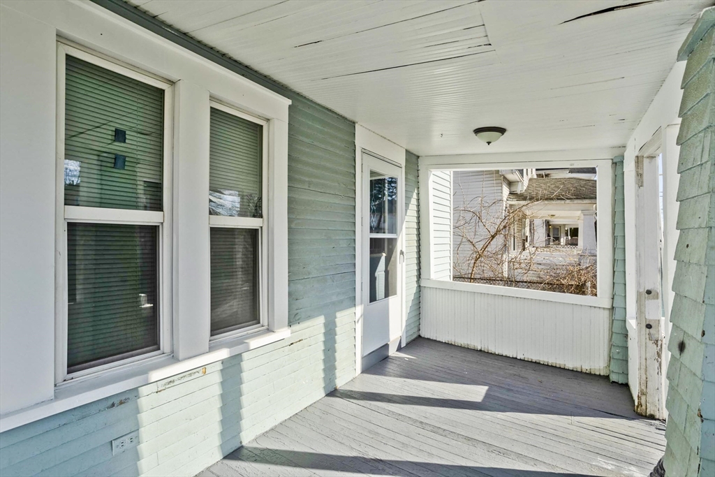 93 Bristol St