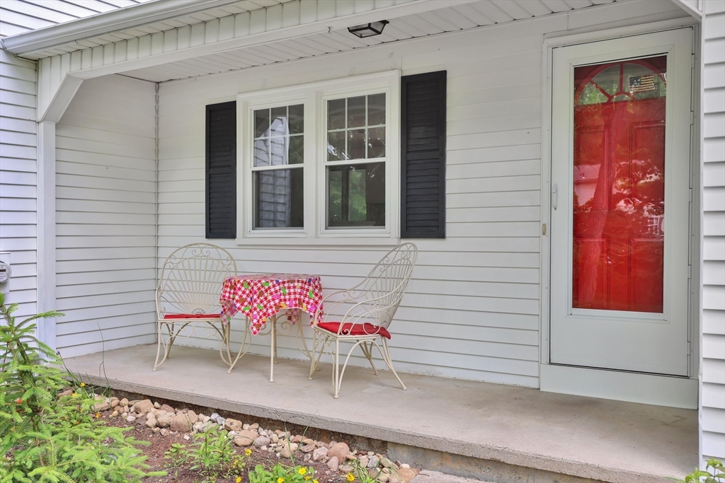 4 Mirick Ln