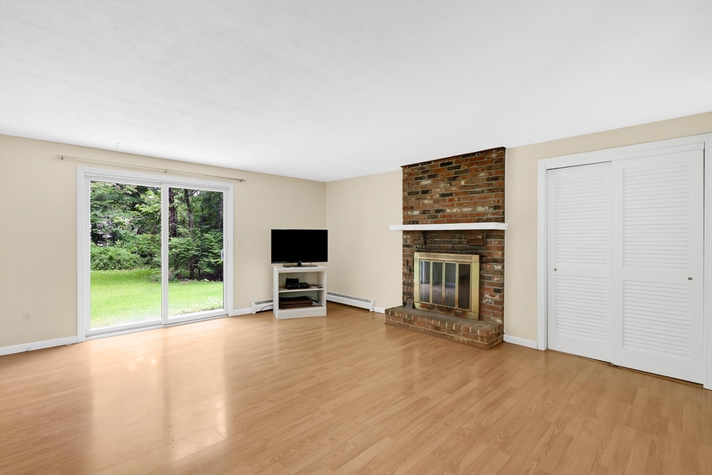 4 Mirick Ln