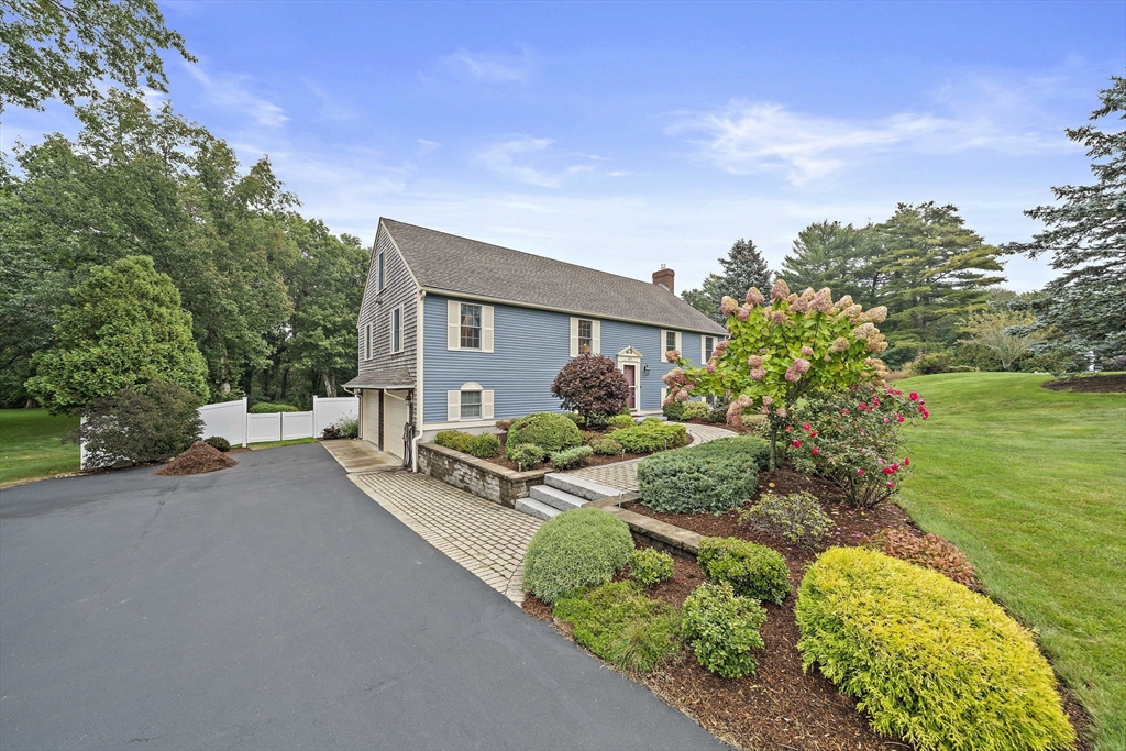207 Fairways Edge Drive