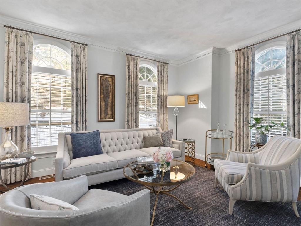 Dover, Massachusetts 02030, United States, 5 Bedrooms Bedrooms, ,5 BathroomsBathrooms,Residential,Active,151322