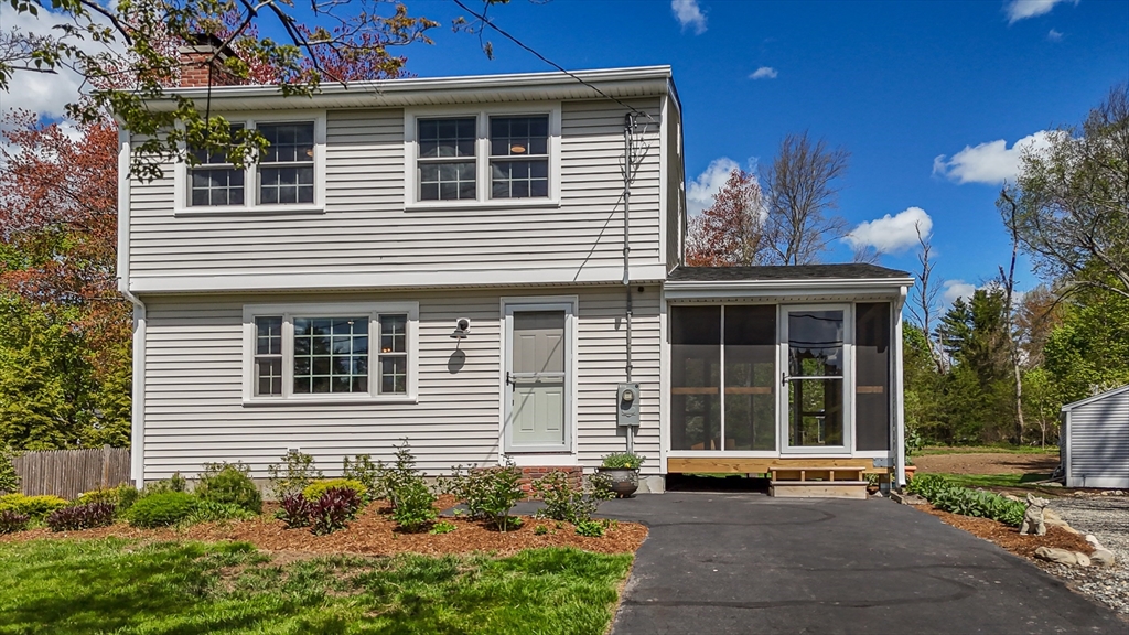 196 Center St, Groveland, MA Photo #23