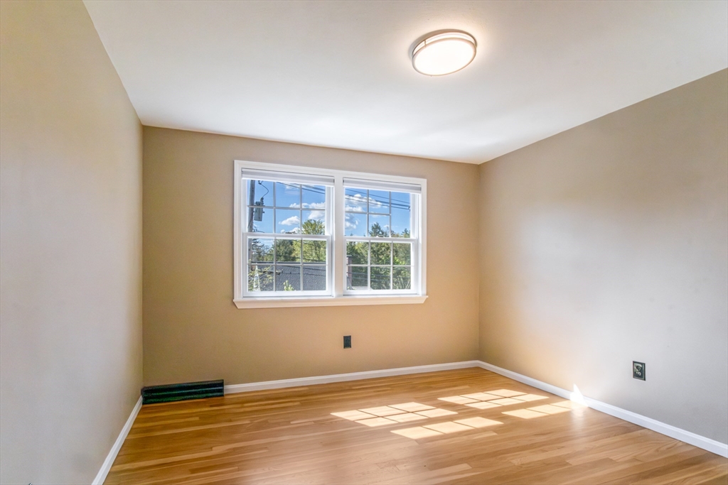 196 Center St, Groveland, MA Photo #15