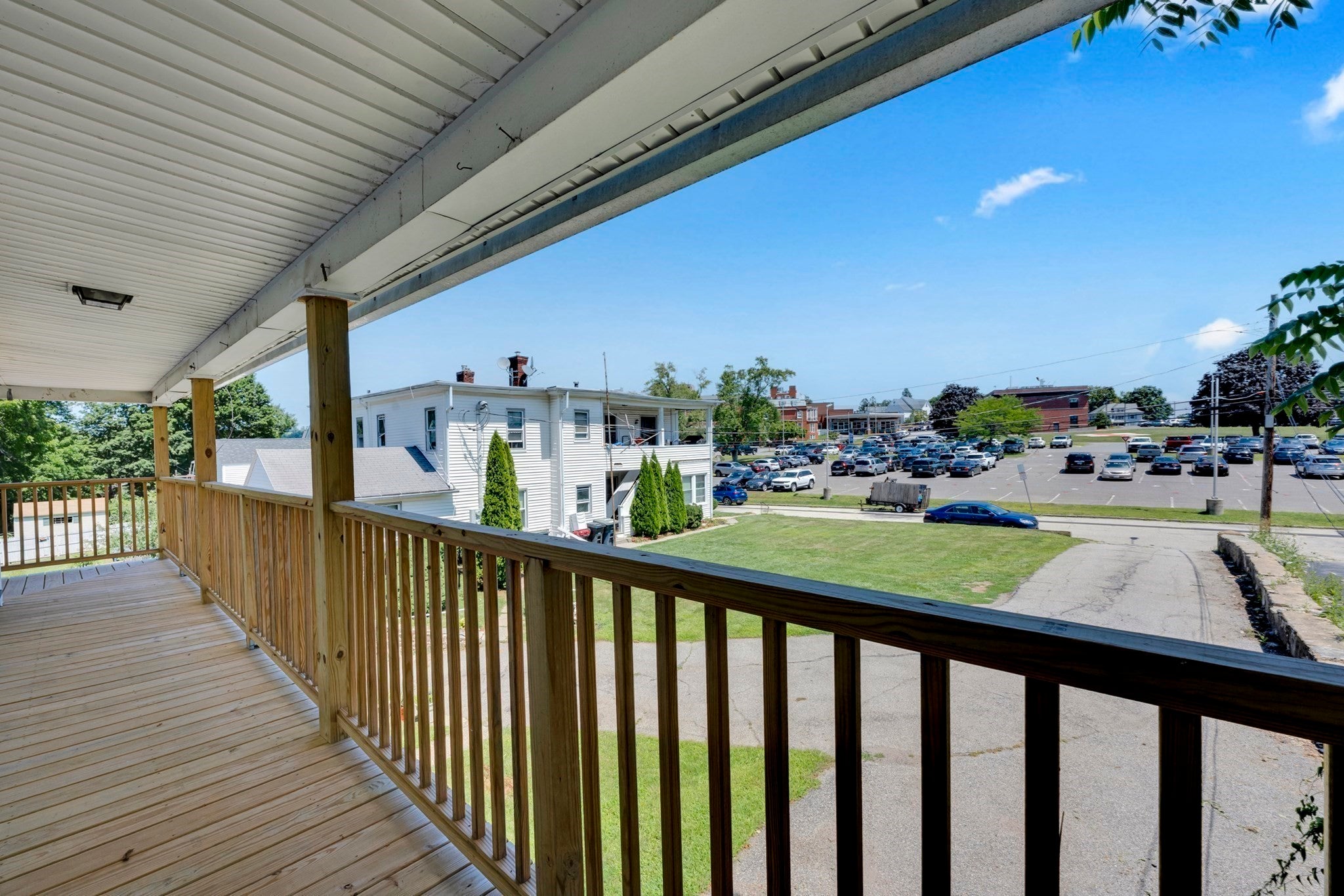 90 Sayles St, Southbridge, MA Photo #22