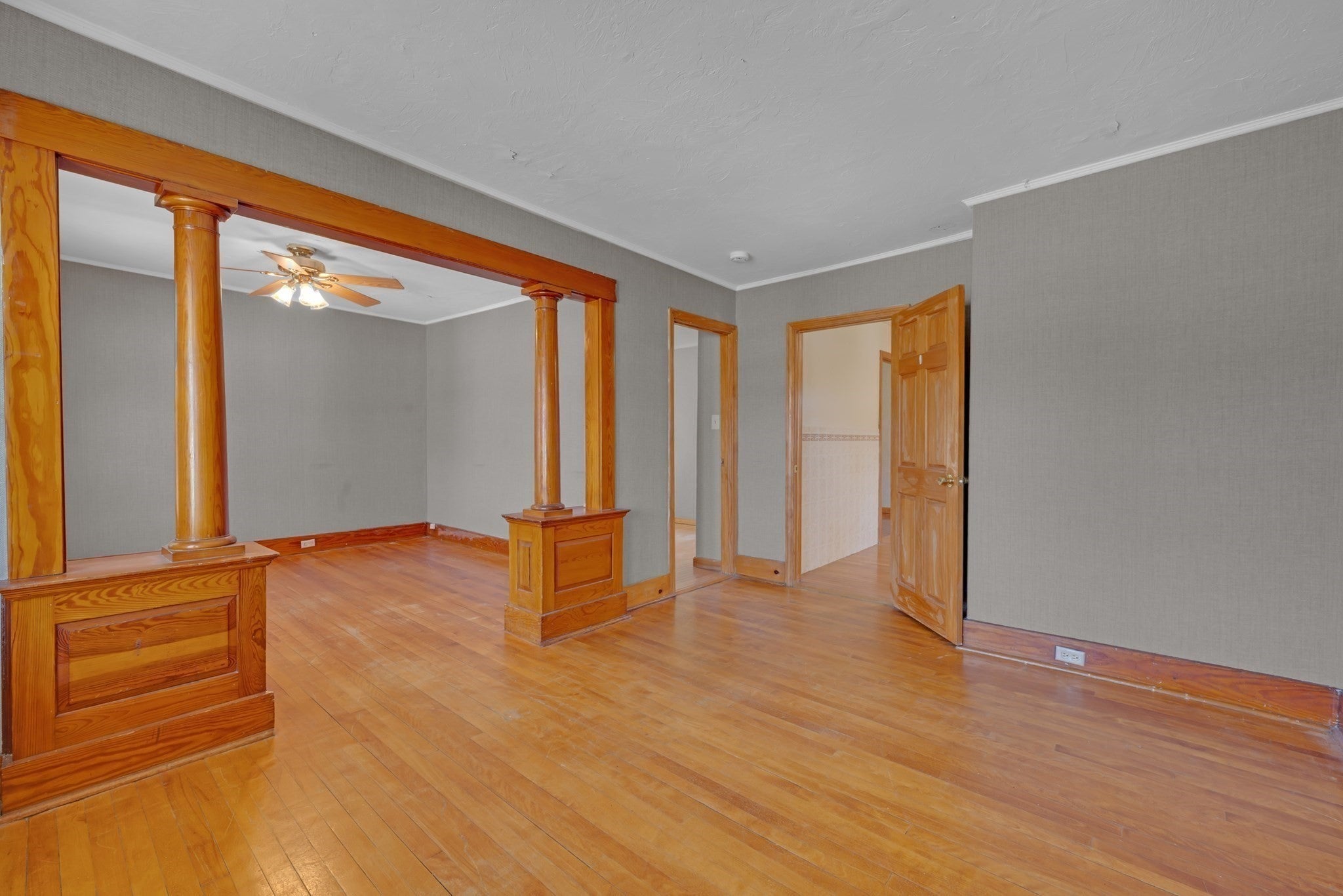 90 Sayles St, Southbridge, MA Photo #12