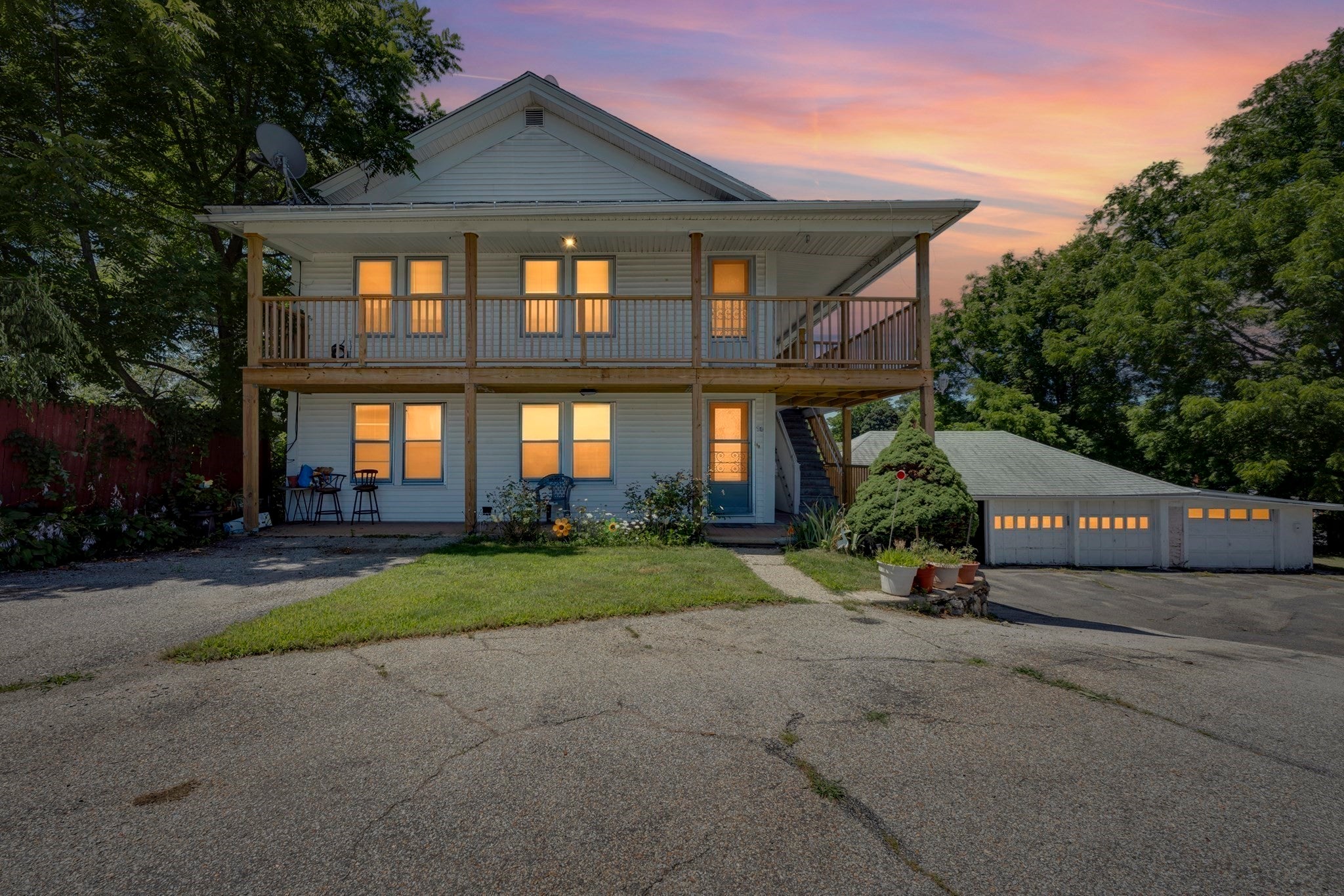90 Sayles St, Southbridge, MA Photo #2