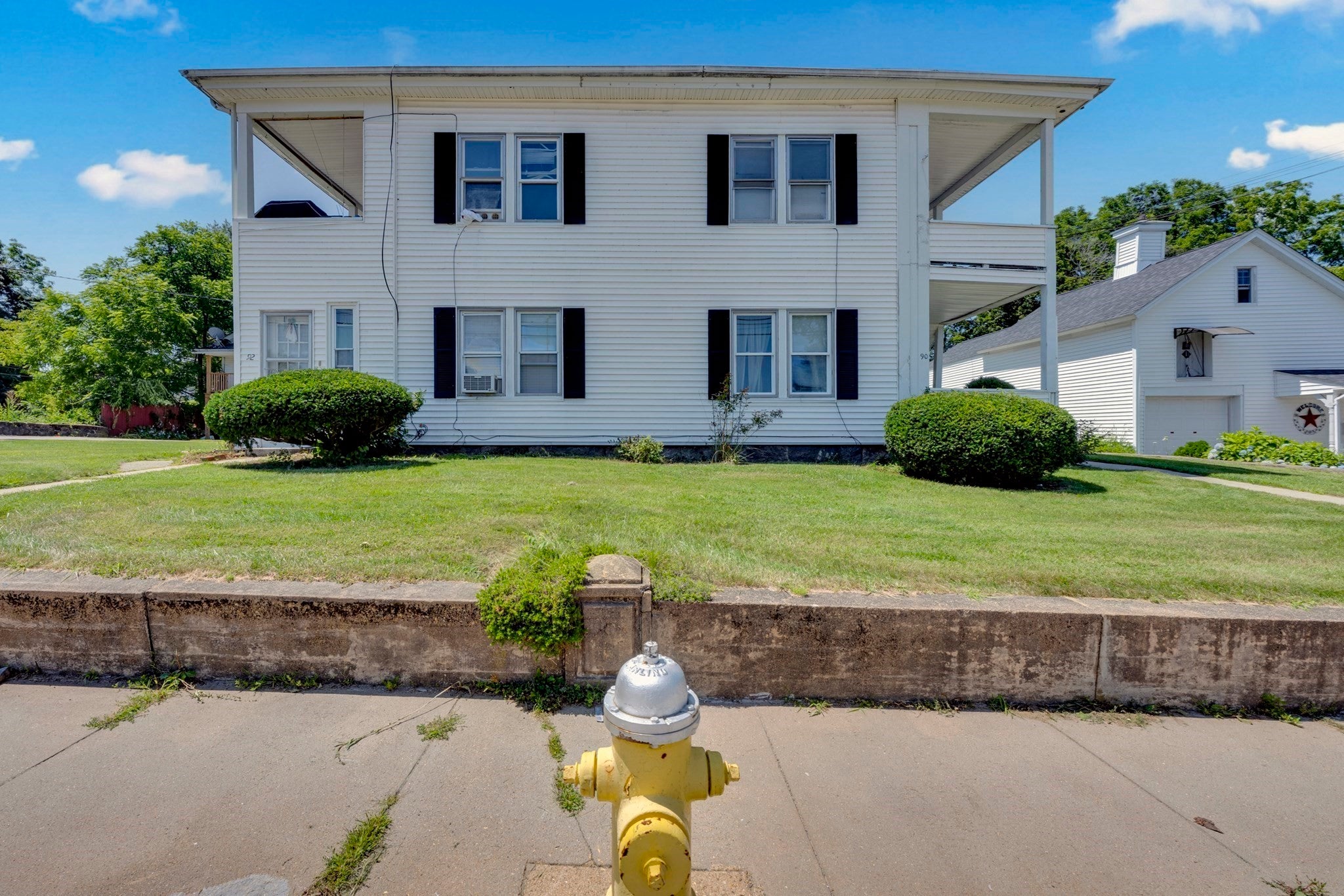 90 Sayles St, Southbridge, MA Photo #24