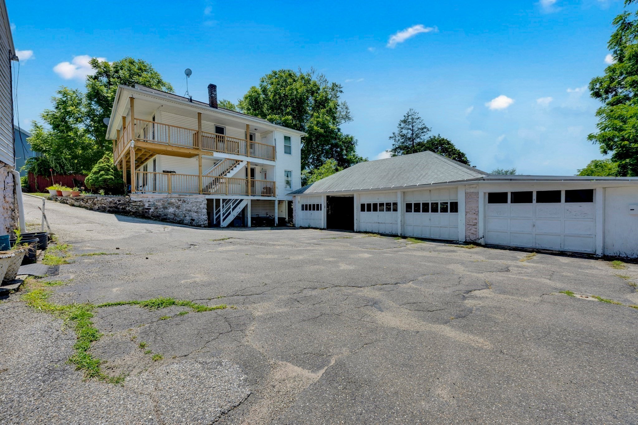 90 Sayles St, Southbridge, MA Photo #23