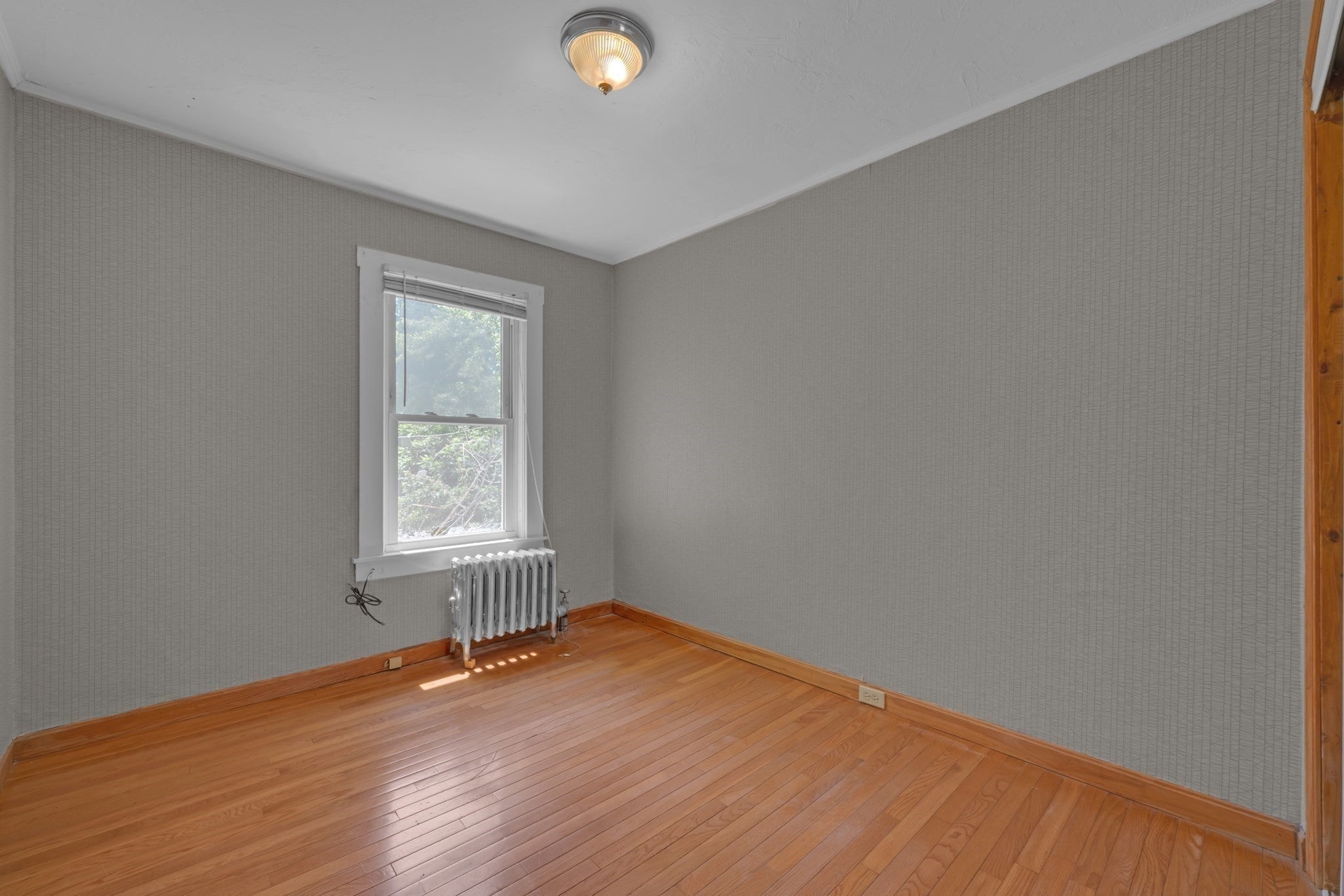 90 Sayles St, Southbridge, MA Photo #8