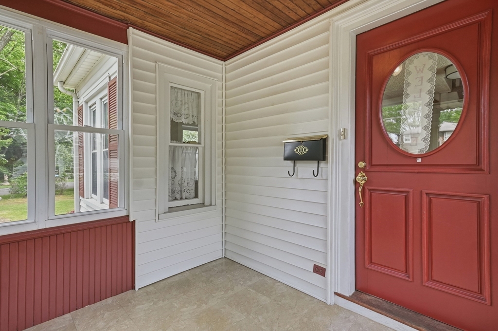 7 Linden St
