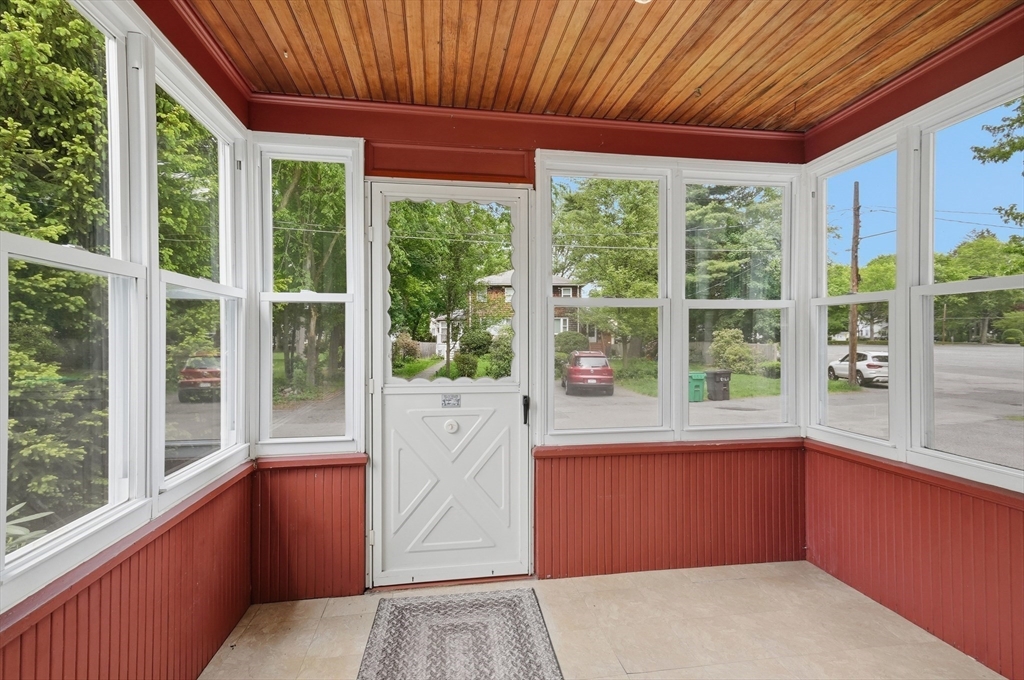 7 Linden St