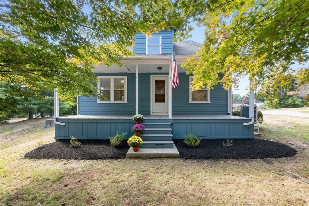 326 William St