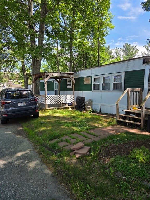 270 Littleton Road 5