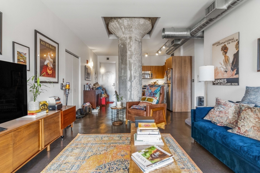 9 Medford St 302