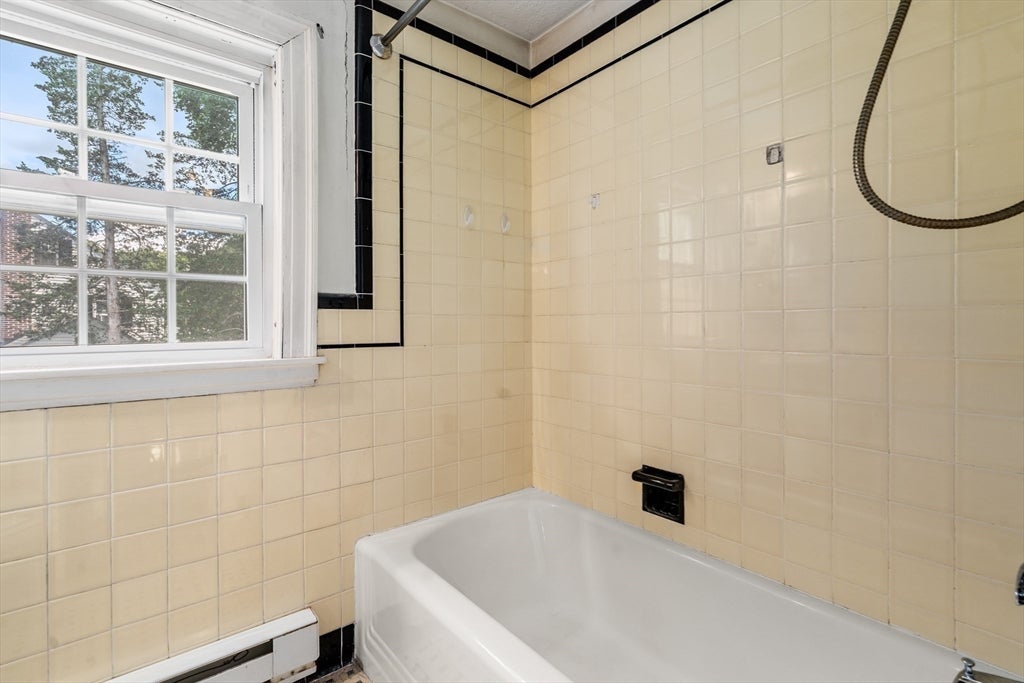 515 Lake Avenue, Worcester, MA, 515 Lake Avenue, Worcester, MA Photo #22