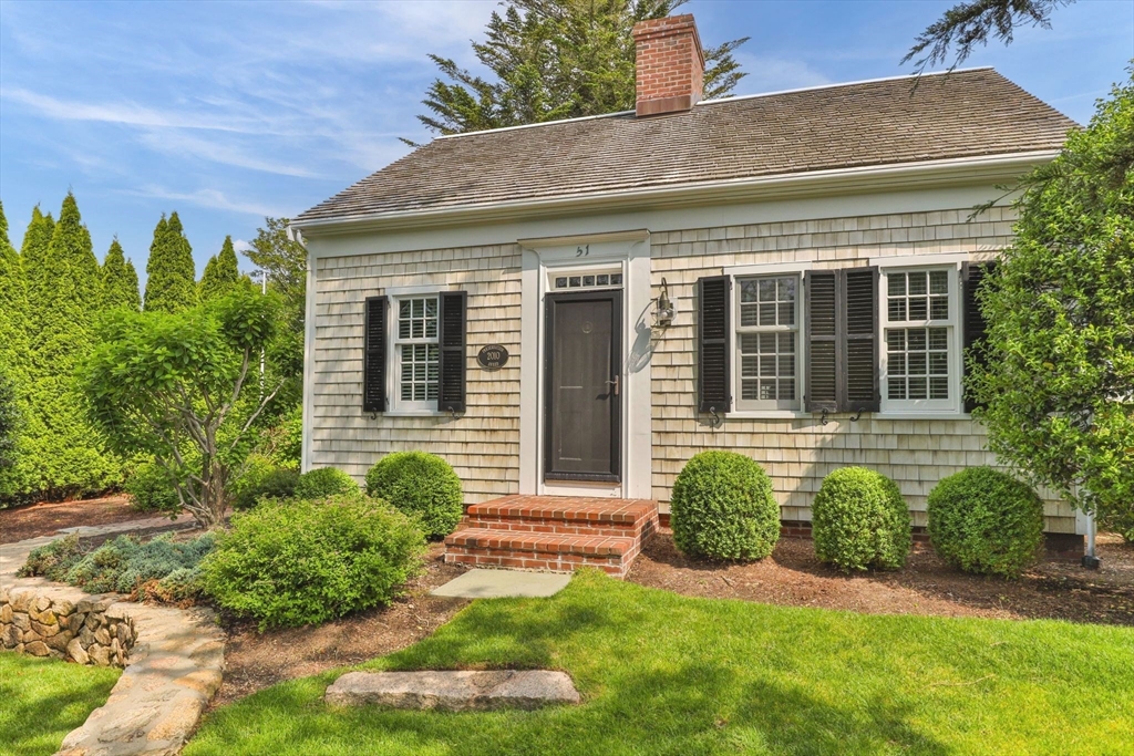 51 Shattuck Place