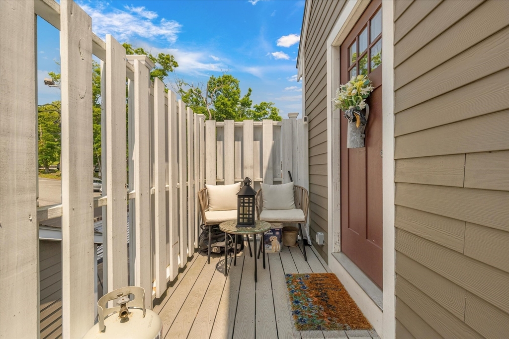 16 Main St 303