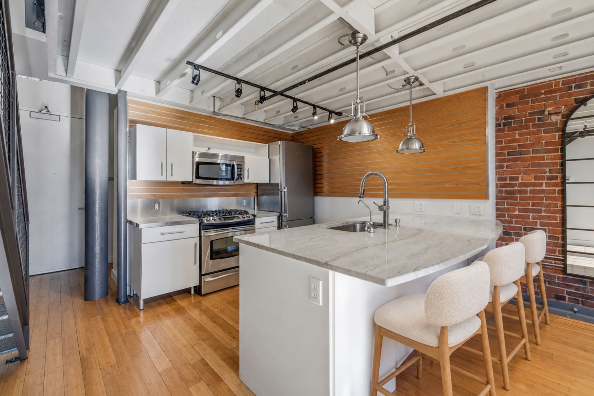 251 Heath St 511