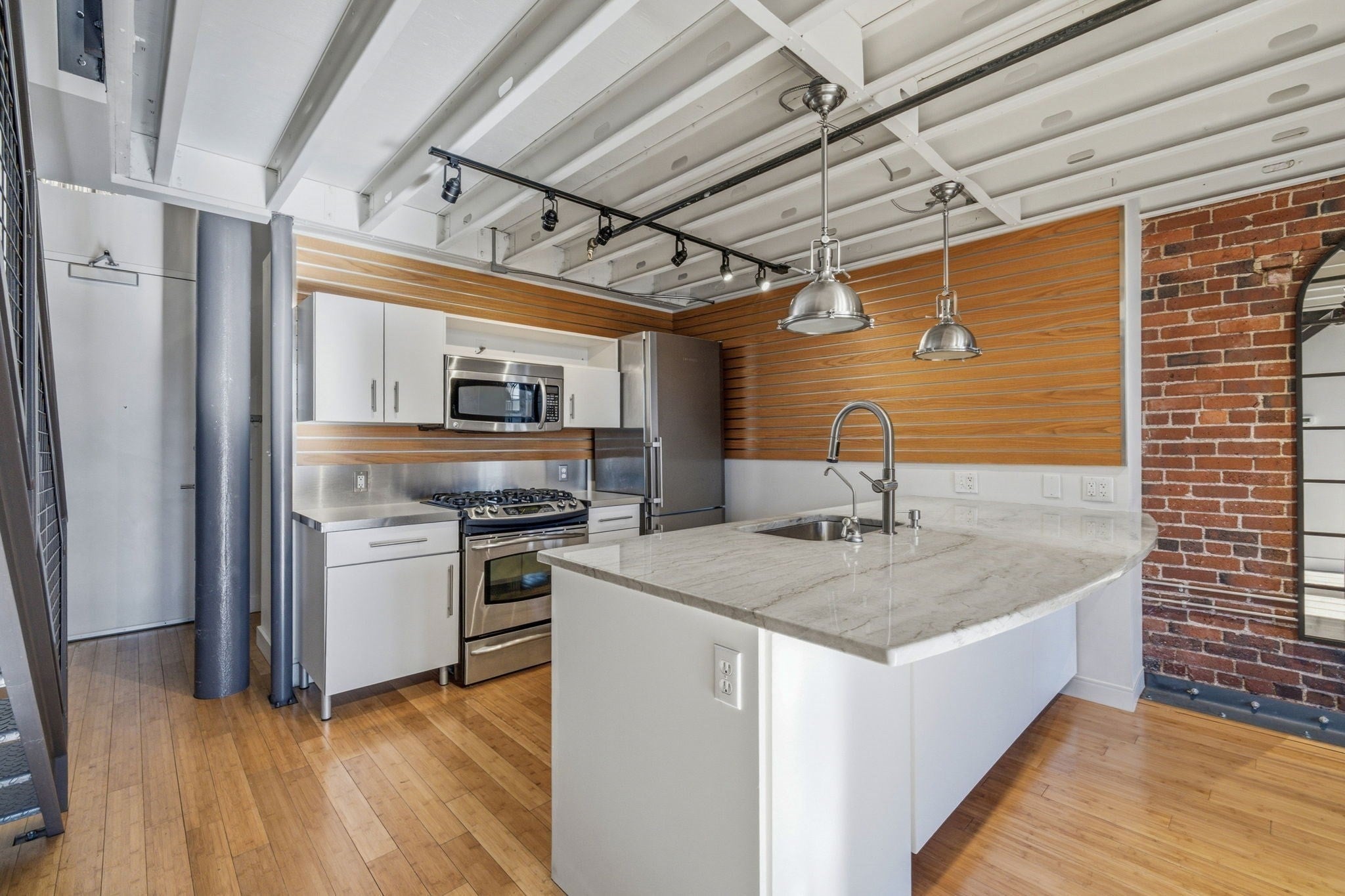 251 Heath St 511