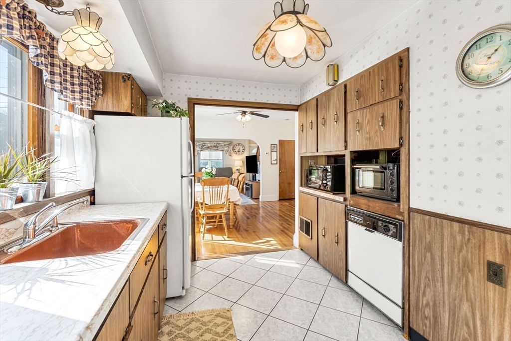 18 N Payne ST, Quincy, MA Photo #10