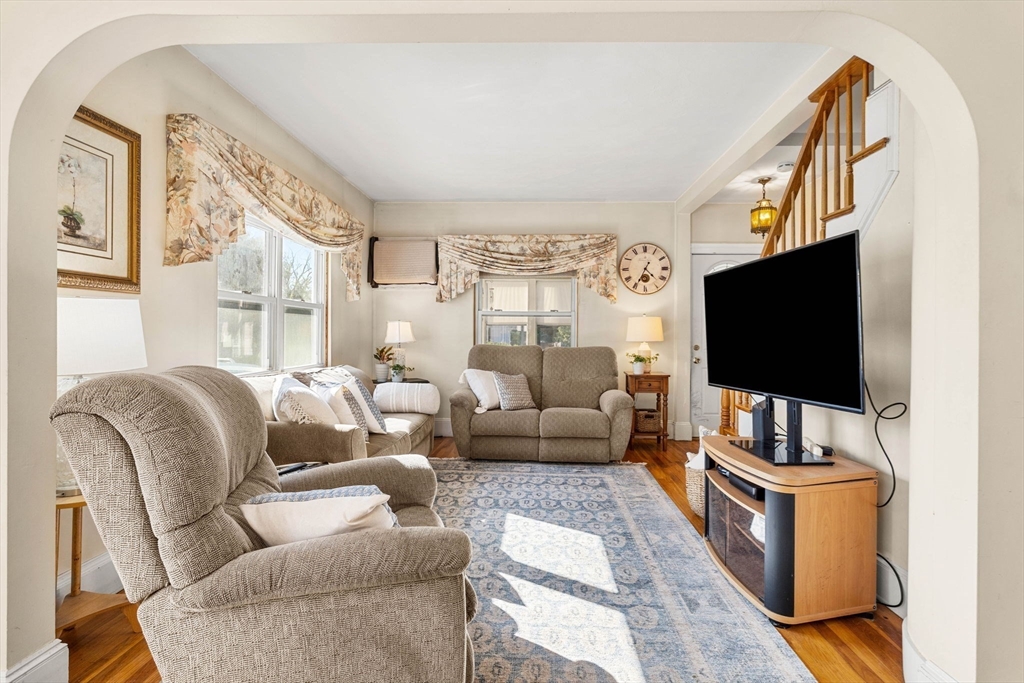 18 N Payne ST, Quincy, MA Photo #5