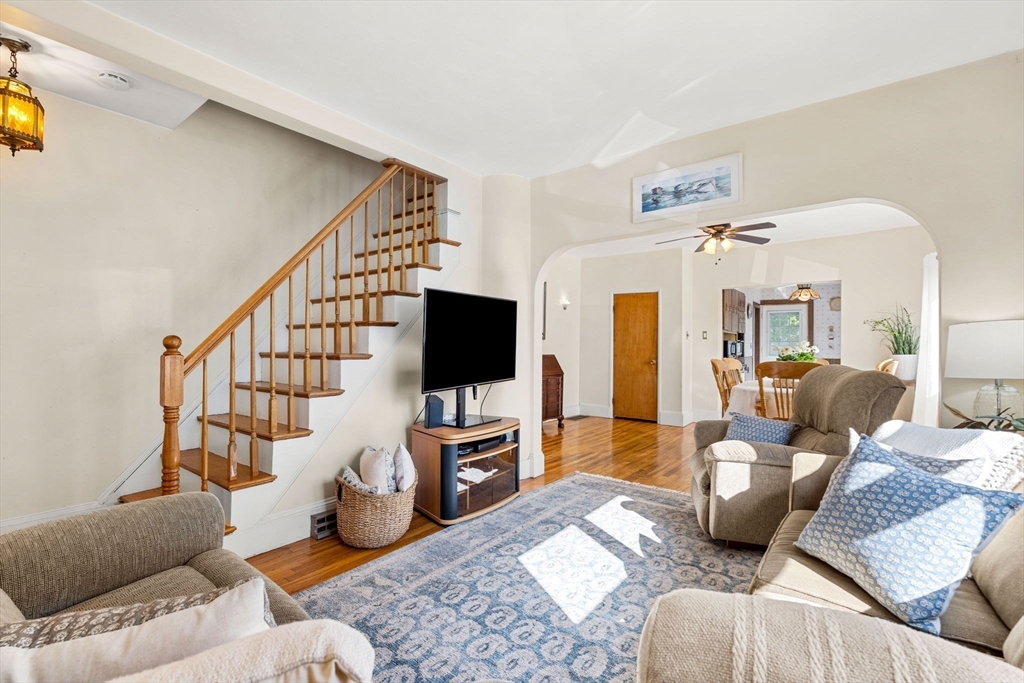 18 N Payne ST, Quincy, MA Photo #4